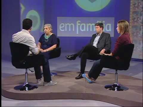 Familiares debatem a esquizofrenia - Programa Em Família - Canal Saúde