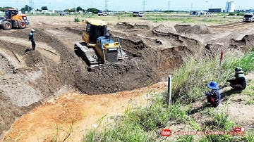 Amazing Power Shantui Dozer Pushing Sand Into Water, Dump Truck dumping sand, filling for foundation