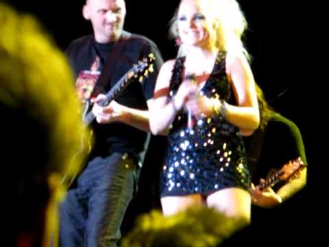 Champions of Rock Kerry Ellis "Somebody To Love"