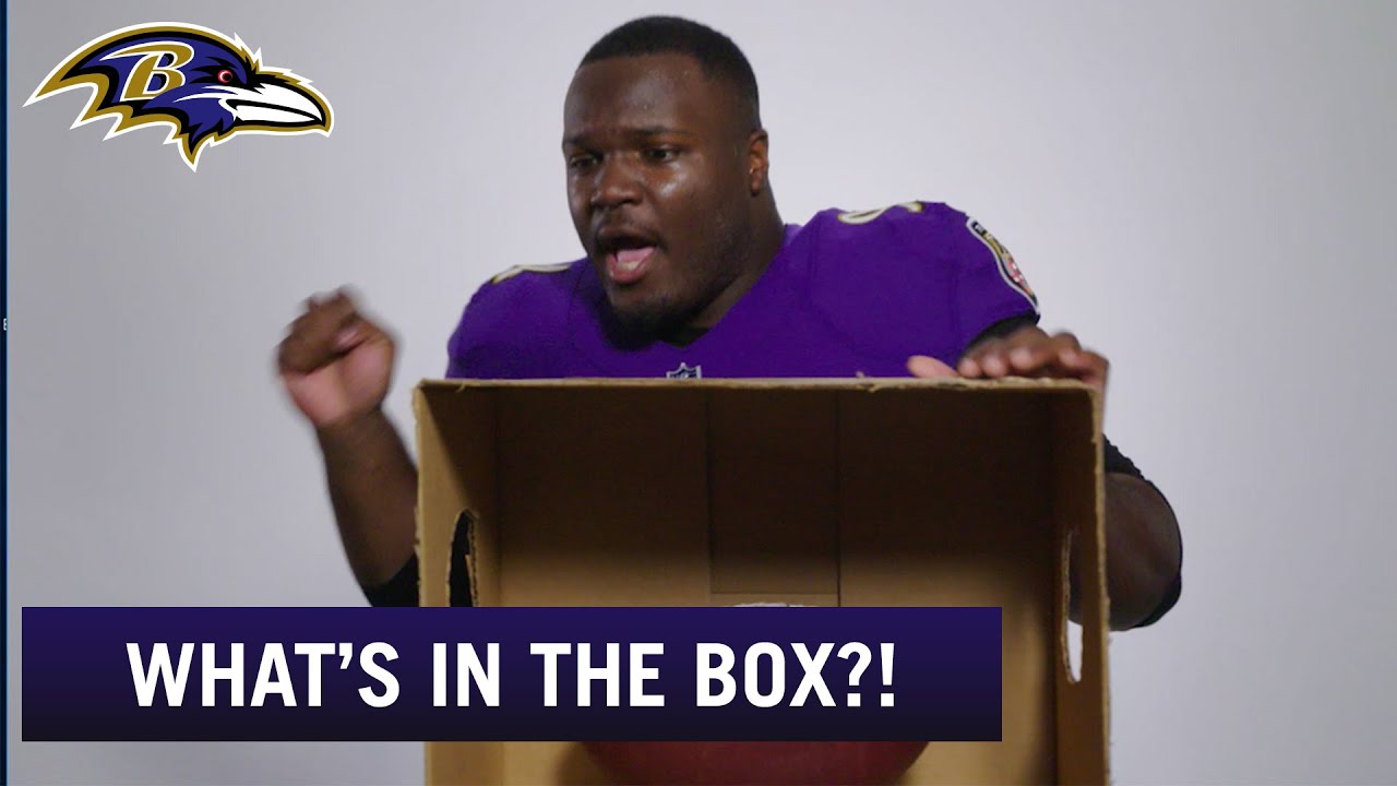WHAT'S IN THE BOX CHALLENGE | NFL Lineman Freaks Out!