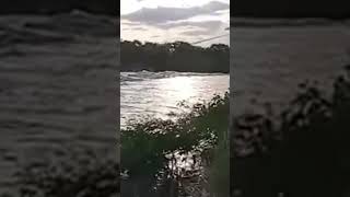 Grande volume de água faz ligar o alerta sobre rompimento em Cocorobó, Canudos-BA. #chuvasnabahia