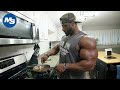 Full day of eating  8 weeks out from competition  2916 calories  chris hester