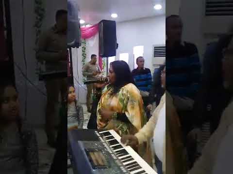 الفنانه بحريه لوغربلو الدنيا من خطوبه الفنان عبدالله جاد