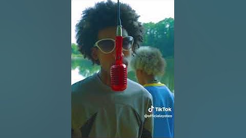 Ayo & Teo - Halos & Hollows (Unreleased Mic Performance)