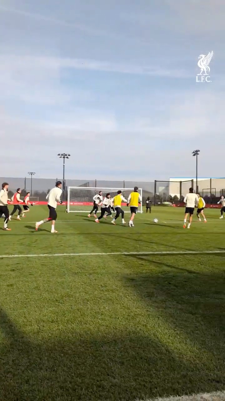 Pass, Move, Score ?