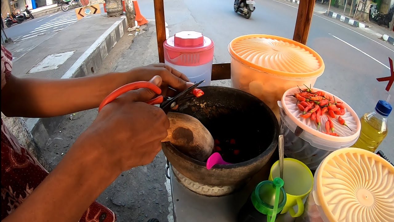 Indonesian Street Food || Tahu Tek