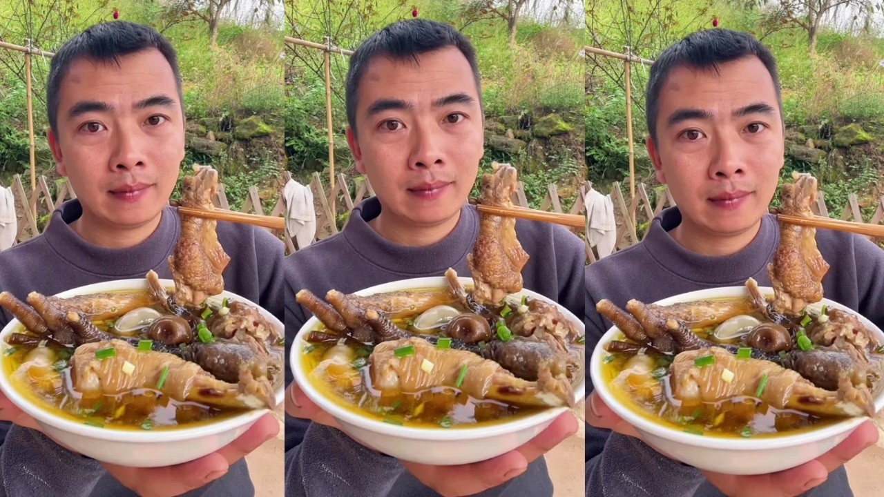 Rural Food Satisfying Eating Home-Style Chicken Soup, Warm and Really Delicious Show