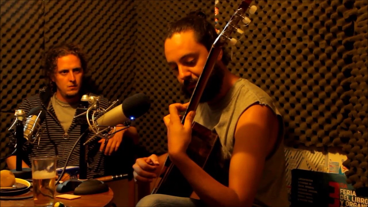 Violeta Parra: Run run se fue pa'l norte - Moa Edmunds Guevara