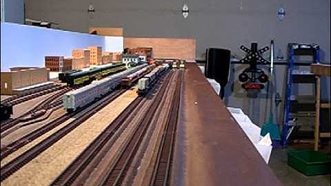 N Scale Atlas CSX Dash 8-40C  with Digitrax DN163A0 Decoder and Operating F/R Ditch Lights