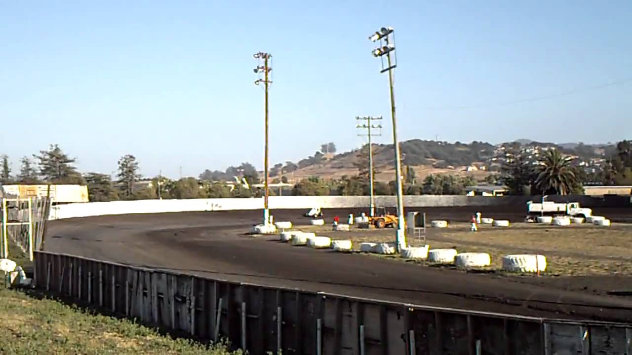 USAC Wingless Sprint Car Show Terry Shank Qualifying - YouTube