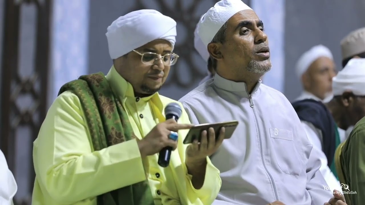 قصيدة إلـى طـيـبـه ومـافي الكون بقعه مثل طيبه بها قلبي يطيب_المنشد عمر عيدروس بن شهاب_