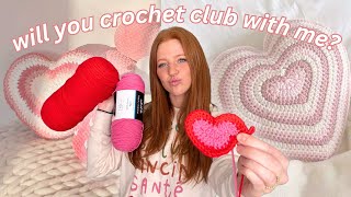 Let’s Crochet a Pink Heart Pillow together!
