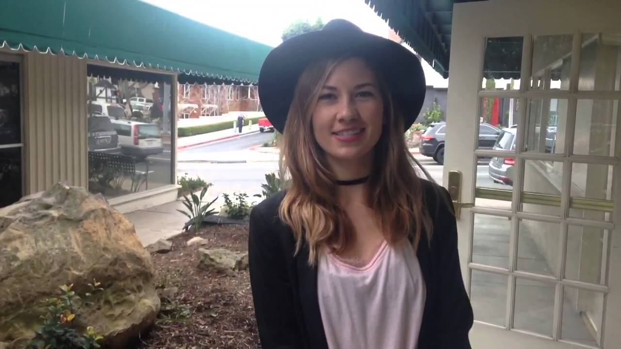 Corona Del Mar Hair Salon - Hanold Properties