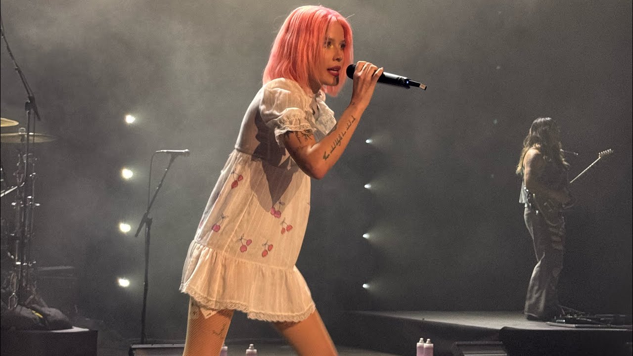 Halsey - Ego (live 10/25/24)