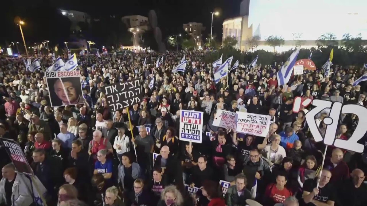 Protesters demonstrate against Israel government policy