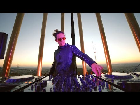 Hugo Doche - Man in the Moon [Music Video]