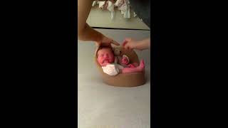 Newborn Photography | Posing in the posing pod chair