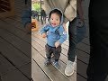 初めてプープーサンダル履いた反応#赤ちゃん #赤ちゃんのいる生活 #赤ちゃんかわいい #かわいい #shorts #baby #イケメン #cutebaby