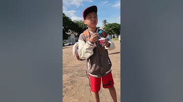 Coj me nyuam hmoob mekas mus nplog teb saib Patouxai