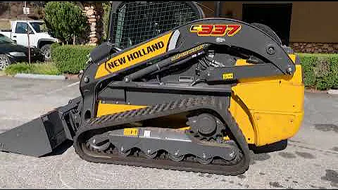 Kolik váží nakladač New Holland c337?