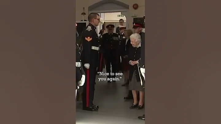 The Queen is Flustered After Forgetting this Officer! 🥺 - DayDayNews