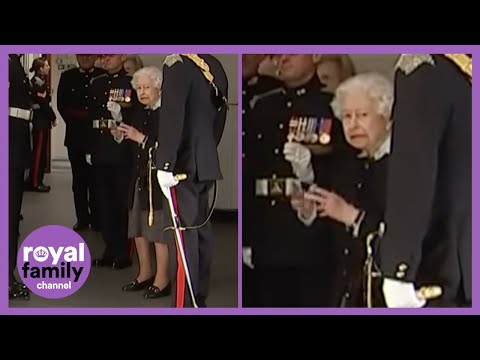 The Queen Is Flustered After Forgetting This Officer!