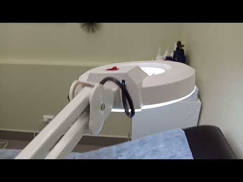 Лампа лупа косметологическая - бестеневая, напольная, на штативе струбцине с подсветкой