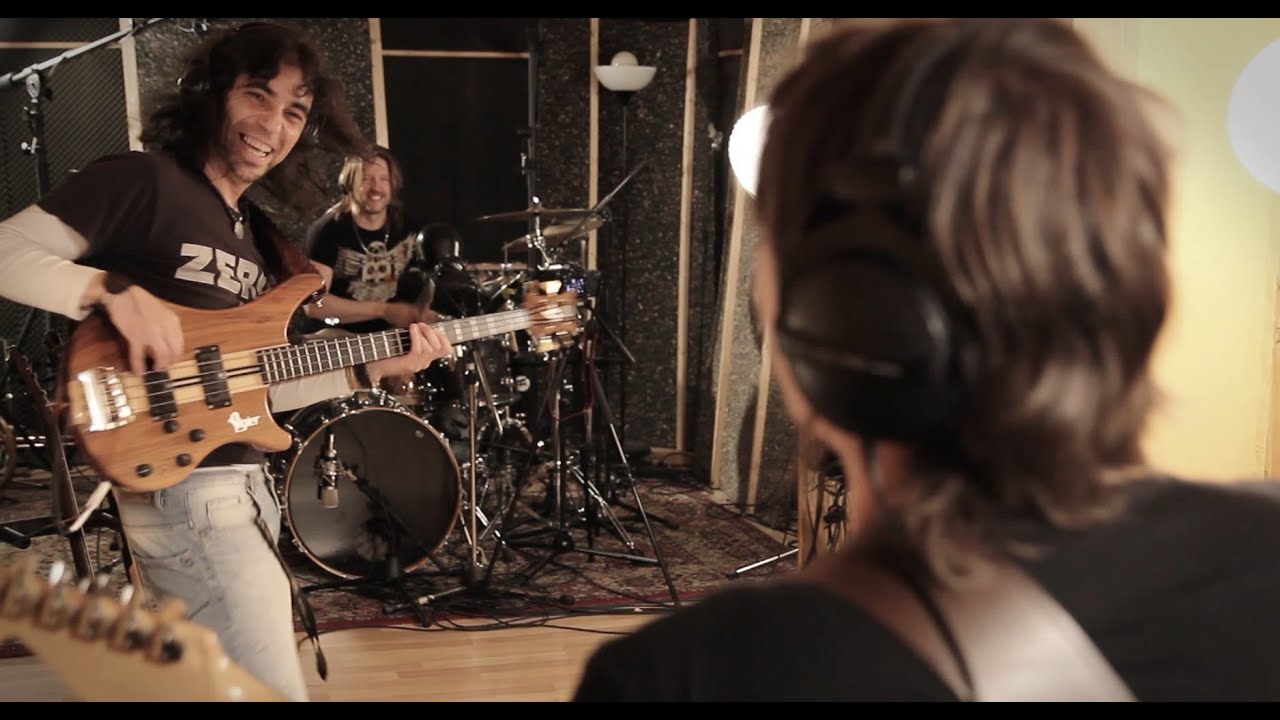 Ciclonautas.- Los Hermanos (Videoclip Oficial)