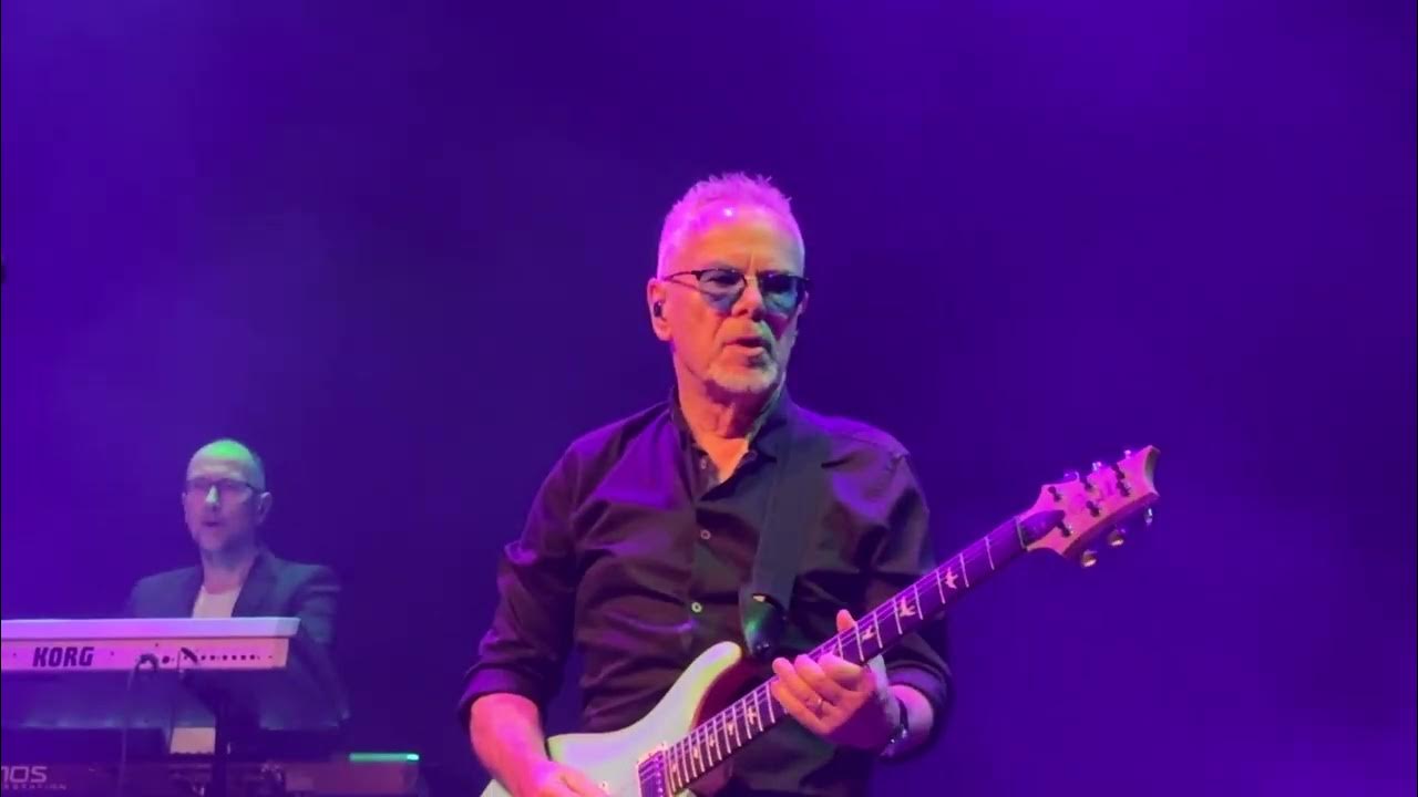 Nik Kershaw w/ Wouldnt it be good @ Q Factory 20241207 - YouTube