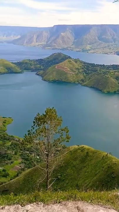 indahnya danau toba dari desa Sippan