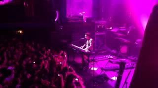 Lights - Pretend live