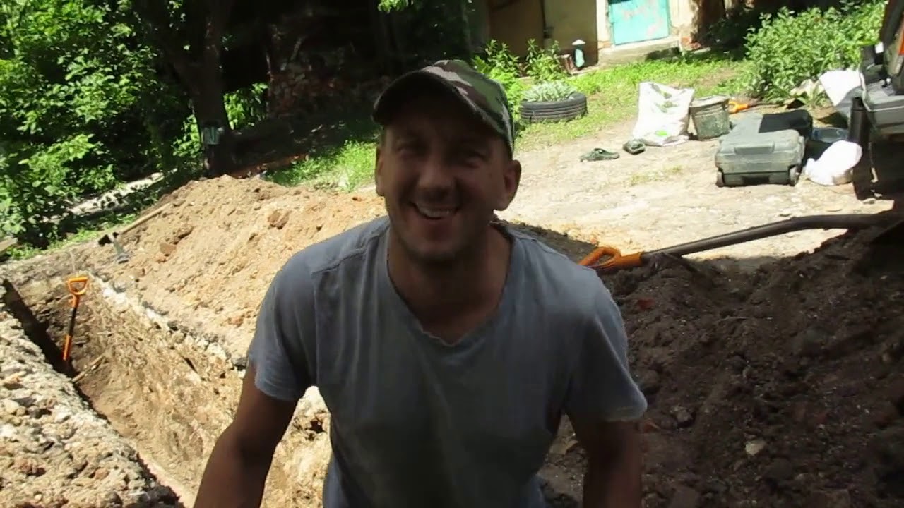 Замена канализационной трубы в земле ! Как не надо делать ! Во всем ...