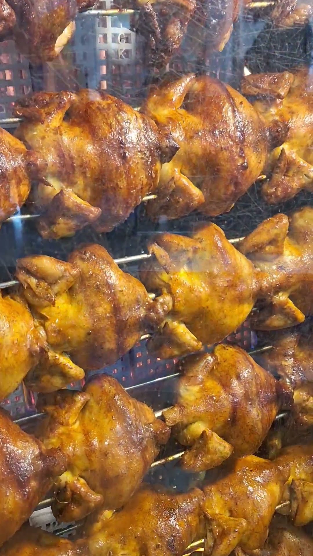 Gegrilltes Hühnchen #streetfood#hähnchen#foodie - YouTube
