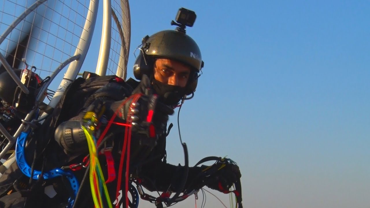 عرض طيران شراعي بولاية الحمراء الطيار محمد الهطالي