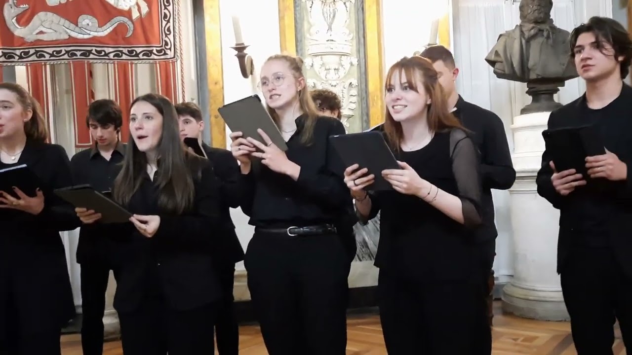PERO' MI VUOLE BENE - Ensemble Vocale del Liceo Pertini di Genova