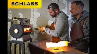 SCHLASS EP02 - ALEXIS CORMIER FORGE SES PROPRES COUTEAUX À CHÂTEAU GONTIER SUR MAYENNE