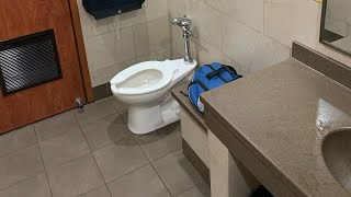 Trucking: How Truck Drivers Shower/Flying J, Pilot App/Shower Power