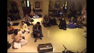 New Year's Eve Bhajan - Part (5/5) 20111231