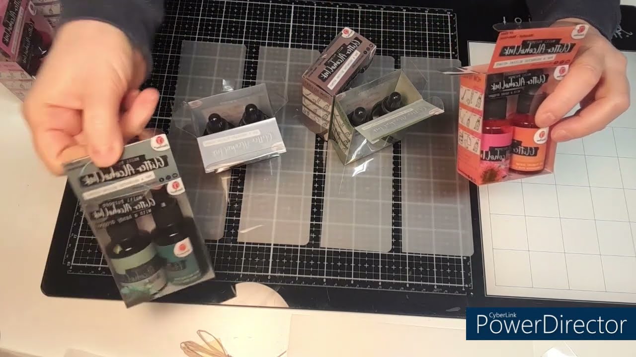 Chûtes de papier à plastifier et encres à alcool Action