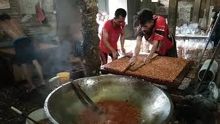 Download Lagu pembuatan brondong di pabrik MP3