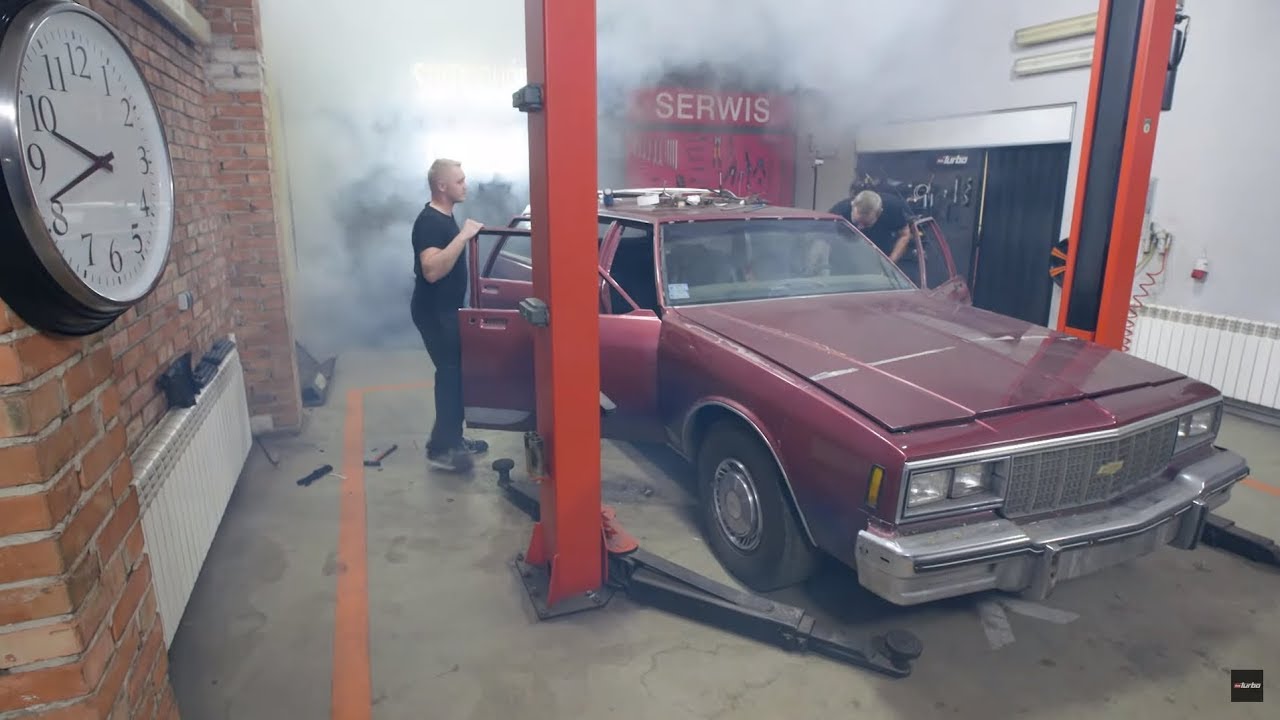 Po odpaleniu Impali garaż Klimka stanął w dymie! Samochód