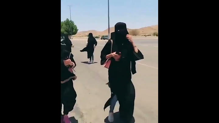 Omani girls enjoying