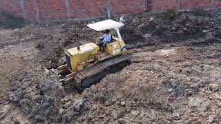 Part4.bulldozer pushing soilKomatsu Bulldozer Pushing Topsoil26m