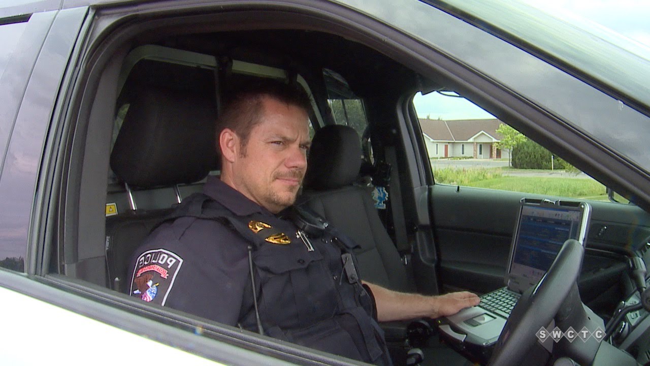 Ride Along With Cottage Grove Police Officer Pat Nickle Youtube