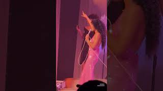 So Easy (To Fall In Love) Live in Glasgow 💞 #oliviadean #livemusic