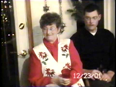 4#9 Christmas, 2001 Round Robin: Roger and Jeni's,...