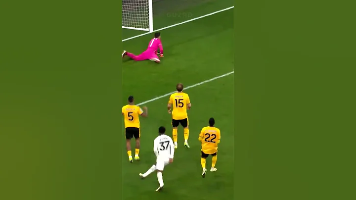 Kobbie Mainoo becomes Manchester United's hero in stoppage time against Wolves #shorts