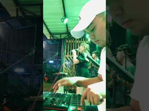 Akai MPD218 and LPD8 finger drummer + percussionist
