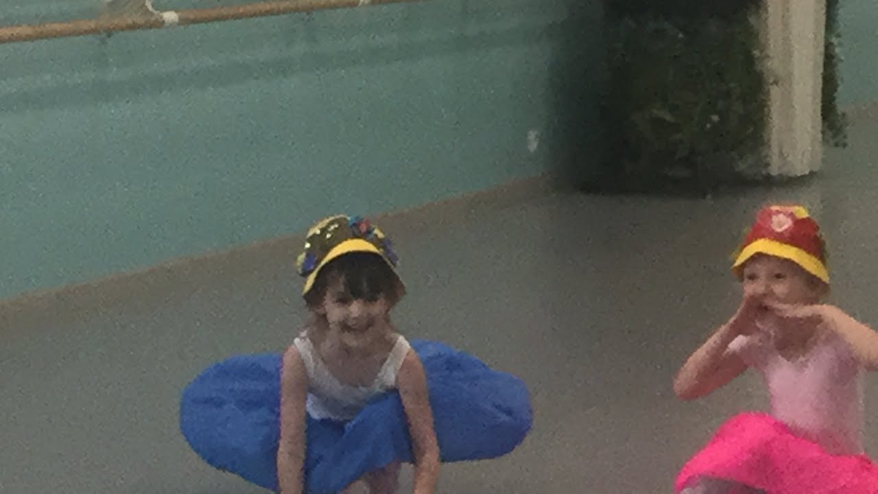My 5 years old ballet dancing internship show V , 2018 - YouTube