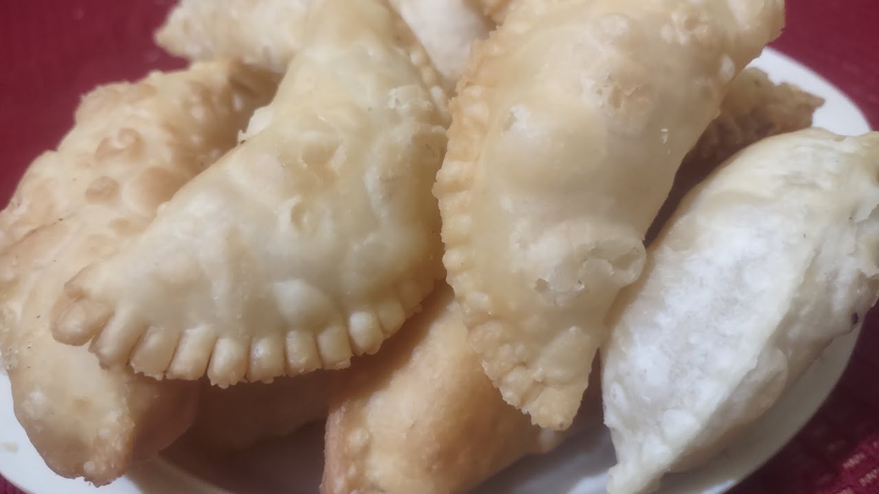 होली स्पेशल मावा गुजिया बनाई आसान तरीके से🤩👌😋👍🤤